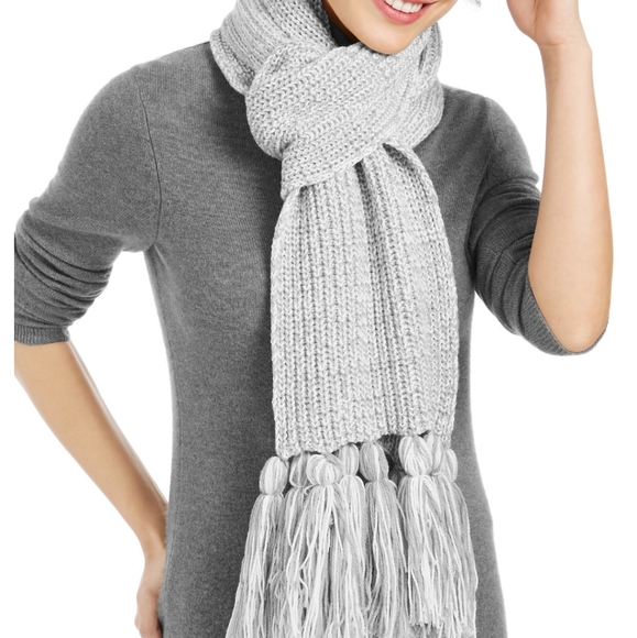 Calvin Klein Women's Chunky Knit Marled Scarf - Picture 2 of 3